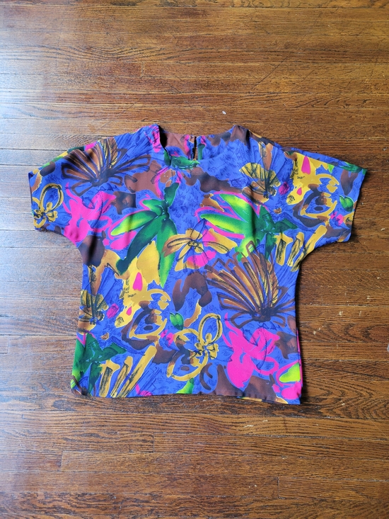 NICOLA Tops - Nicola Petites Tropical Bright Blouse Size Small Casual, Travel Resort